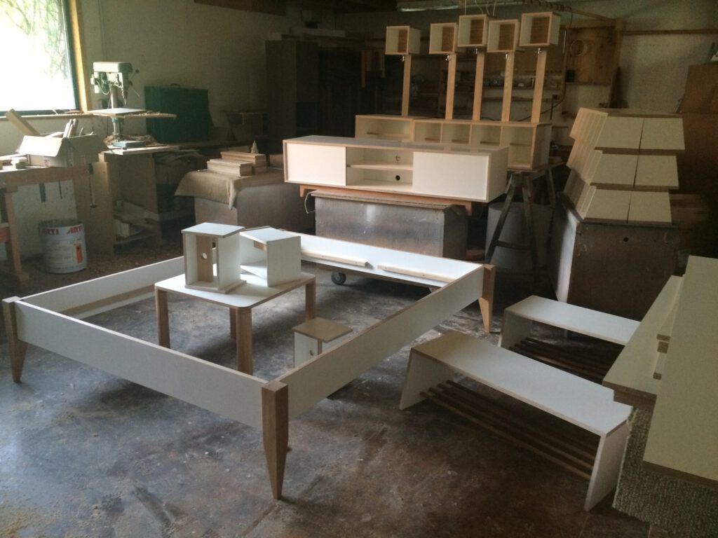 Möbel in der Werkstatt